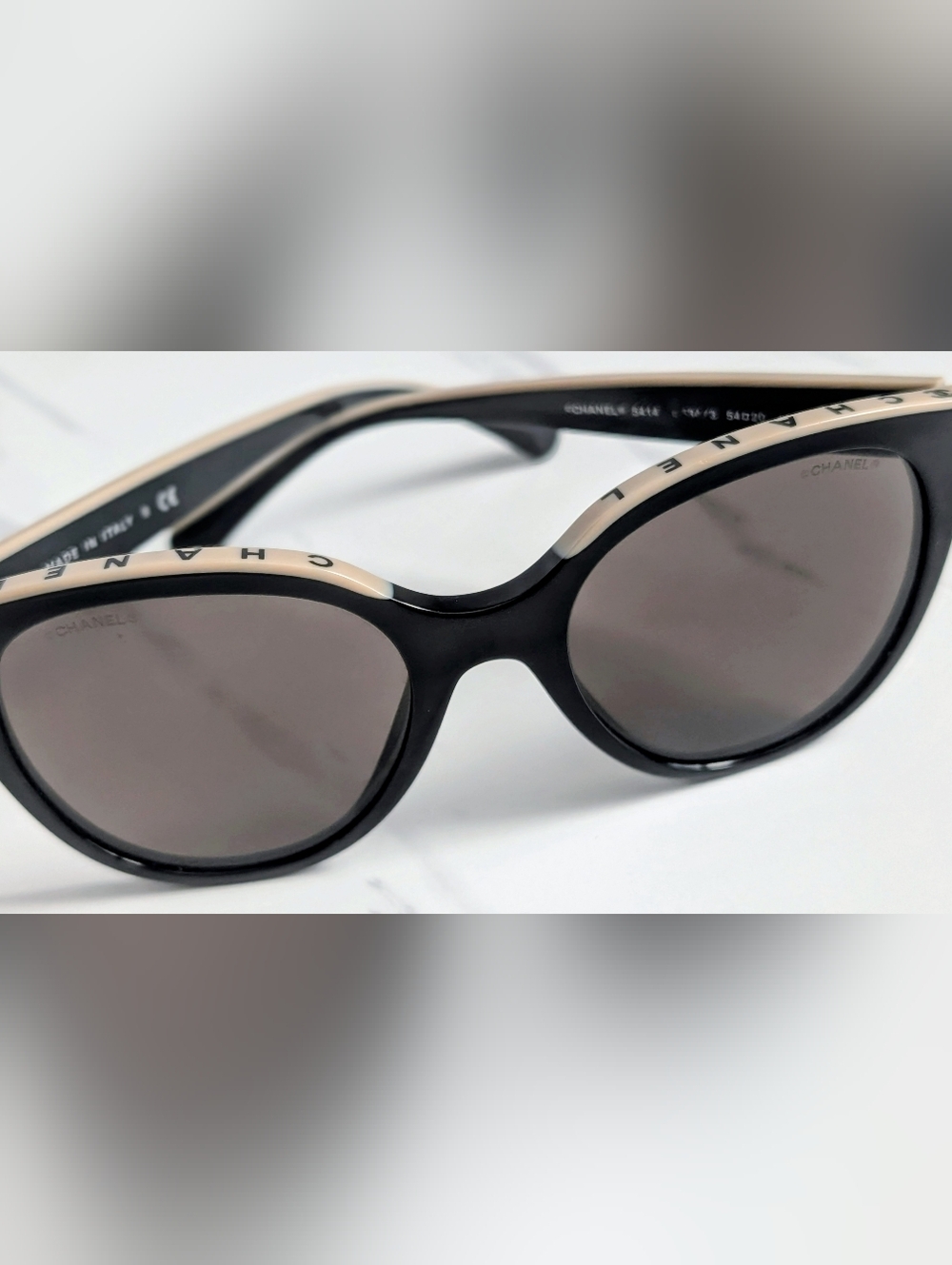 Chanel 5414 Cat Eye Sunglasses Black Cream Logo Italy Read Description - Picture 3 of 9
